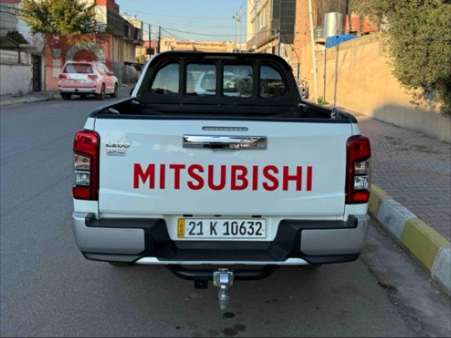 ميتسوبيشي L200